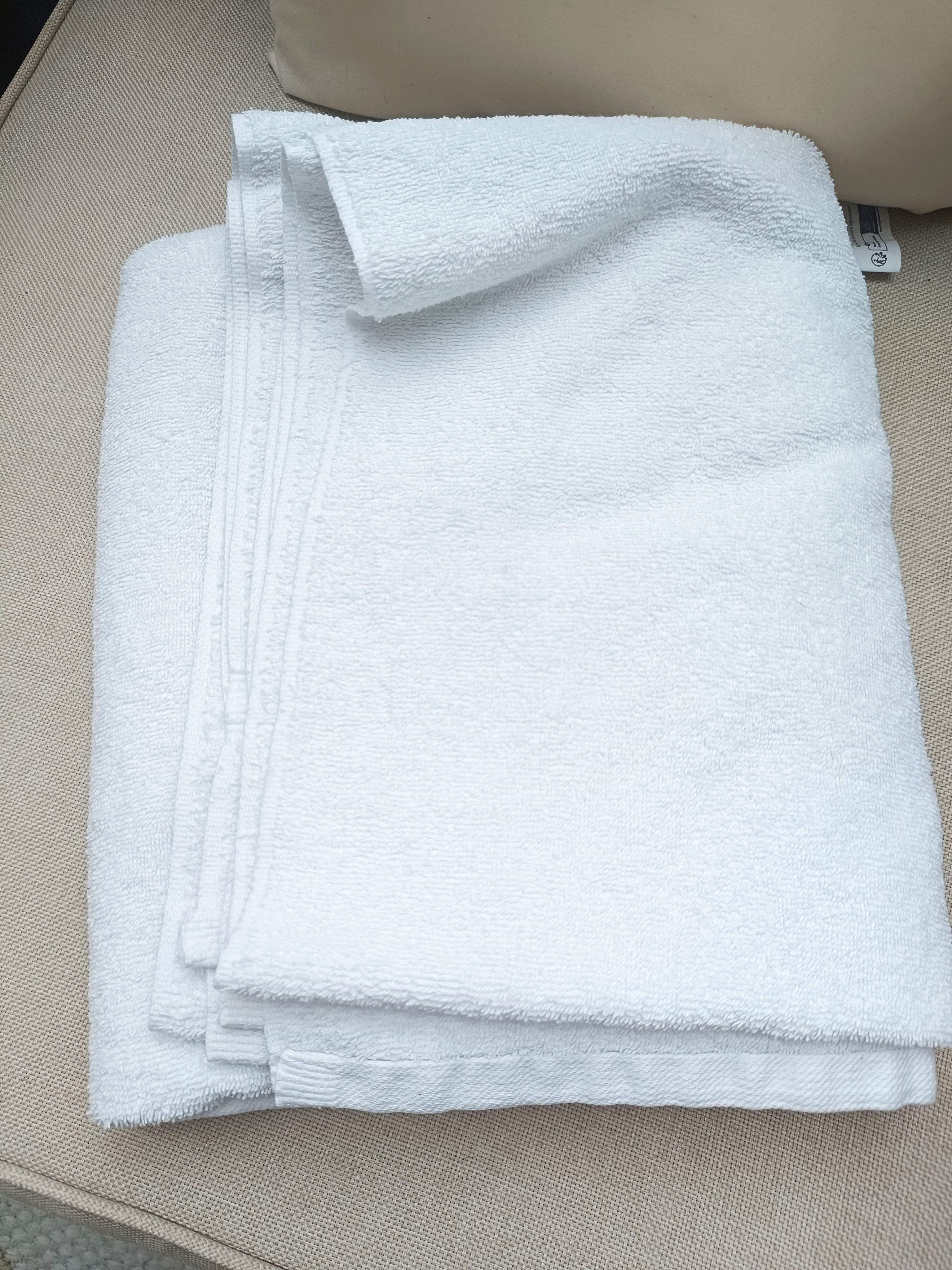 Lot de 3 serviettes de bain blanches 100x140 cm